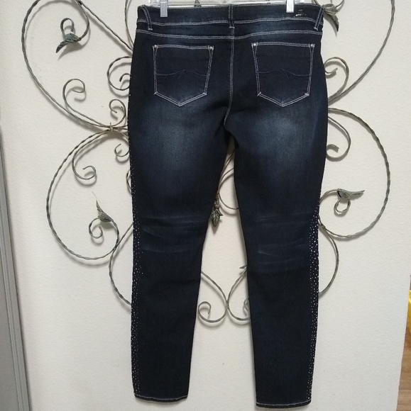 ALMOST FAMOUS embellished rhinestone bling jeans, 13 - Picture 5 of 15